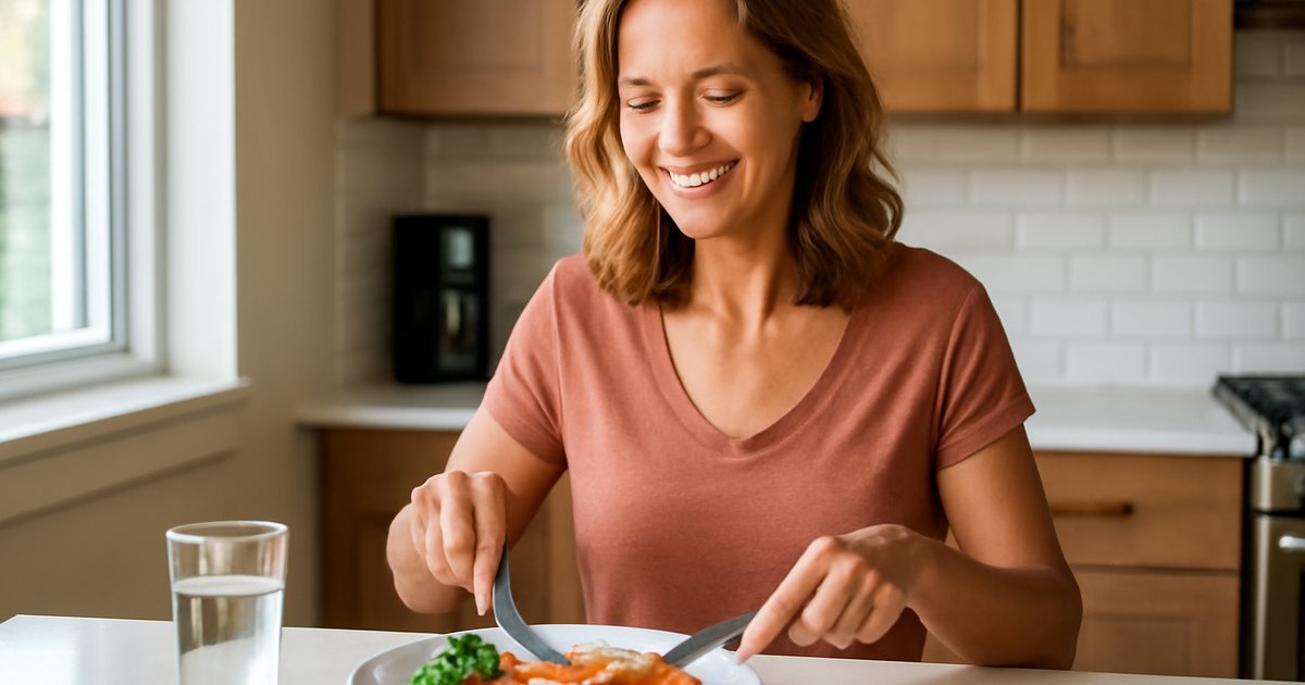 Woman in her 40s preparing a healthy balanced meal for weight management